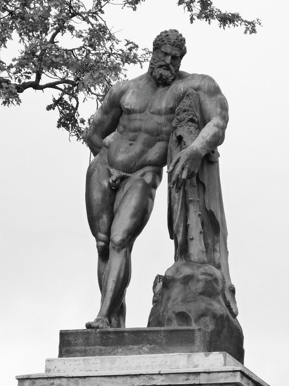 James Coq Statue